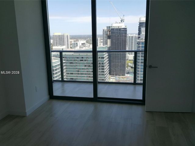 Apartment for sale  Unit #4411 - photo 5916990