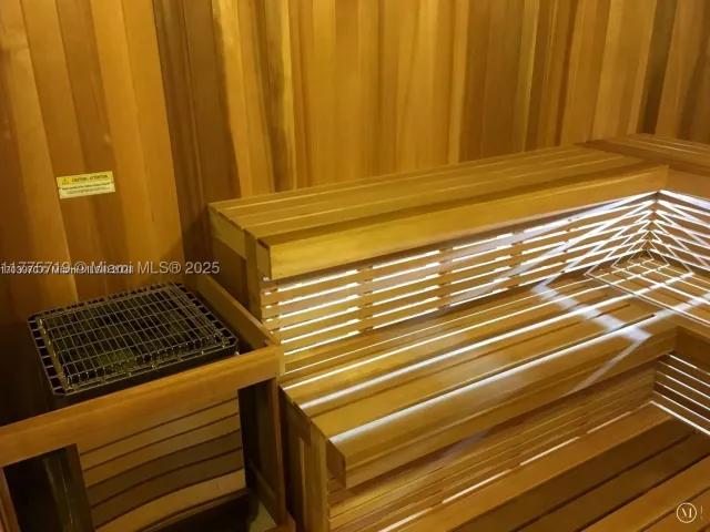 2-bedroom condo for sale in Miami - 1300 S Miami Ave 4411 - MondialRealty