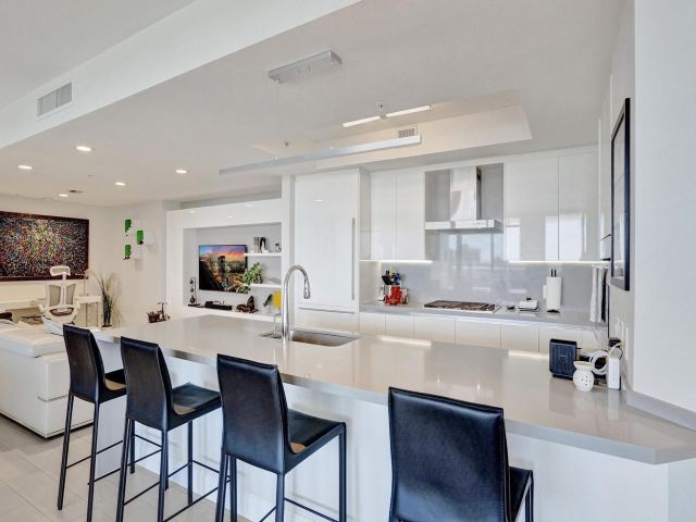 Apartment for sale  Unit #804 - photo 5856751