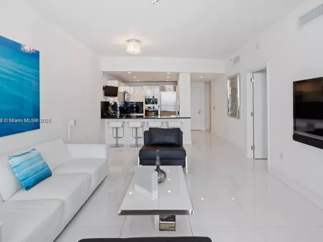 Apartment for sale  Unit #1703 - photo 6030185