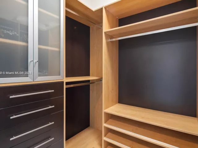 Apartment for sale  Unit #1703 - photo 6030174