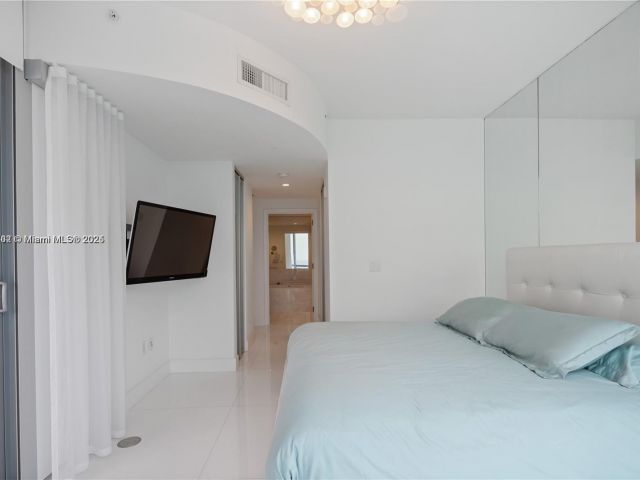 Apartment for sale  Unit #1703 - photo 6030175