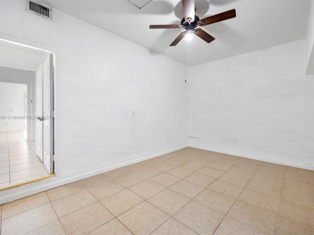 Home for rent at 6161 SW 157th Pl - photo 5974436