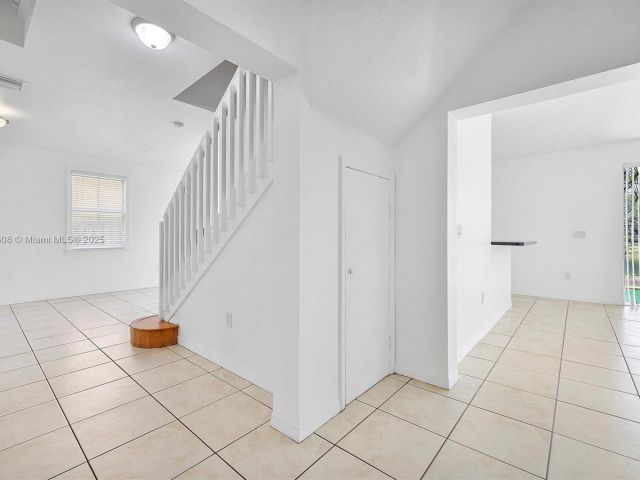 Home for rent at 6161 SW 157th Pl - photo 5974437