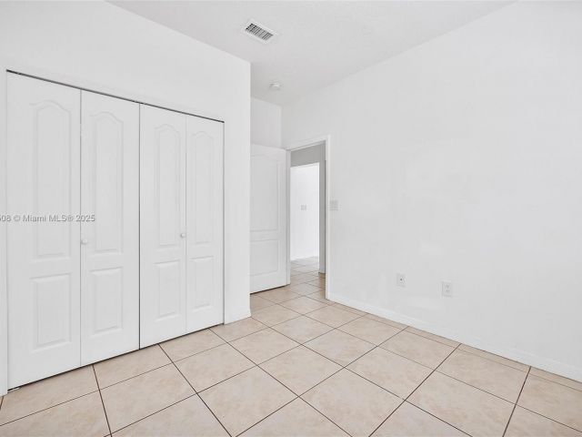 Home for rent at 6161 SW 157th Pl - photo 5974438