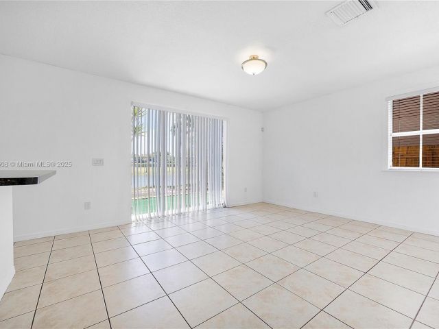 Home for rent at 6161 SW 157th Pl - photo 5974444