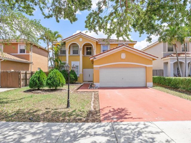 Home for rent at 6161 SW 157th Pl - photo 5974453