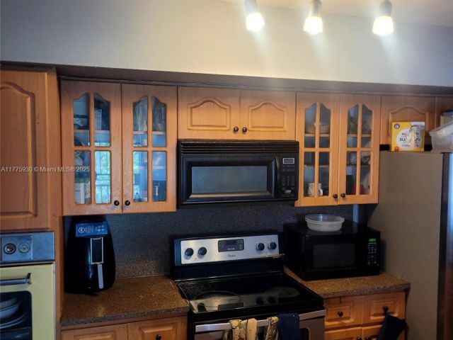 Home for sale at 975 NE 135th St - photo 5877124