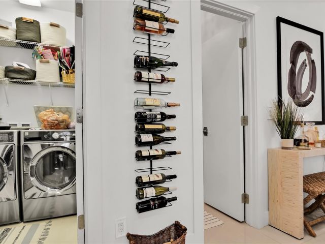 Home for sale at 816 NE 7th St C - photo 6008992