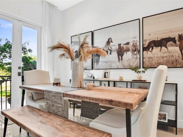 Home for sale at 816 NE 7th St C - photo 6008995