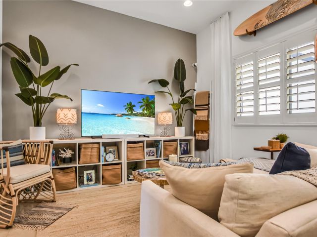 Home for sale at 816 NE 7th St C - photo 6008997