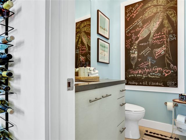 Home for sale at 816 NE 7th St C - photo 6008998