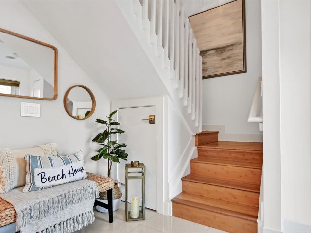 Home for sale at 816 NE 7th St C - photo 6009002