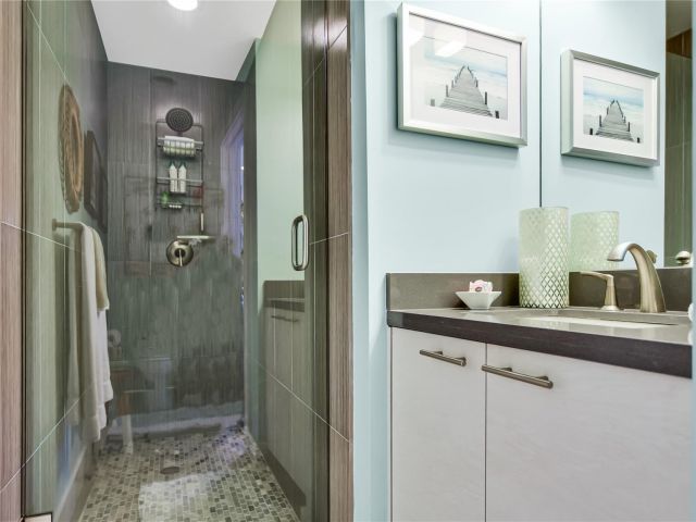 Home for sale at 816 NE 7th St C - photo 6009003