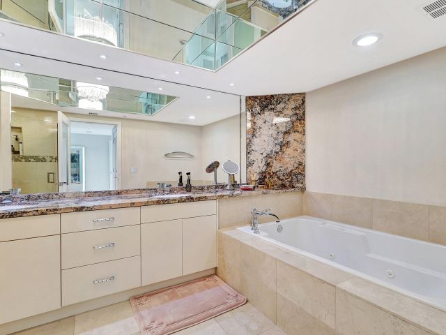 Apartment for sale  Unit #641 - photo 5926830