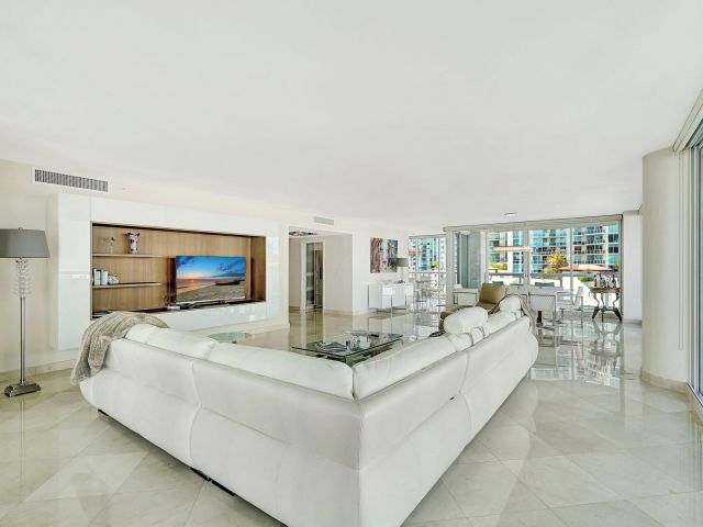 Apartment for sale  Unit #641 - photo 5926838