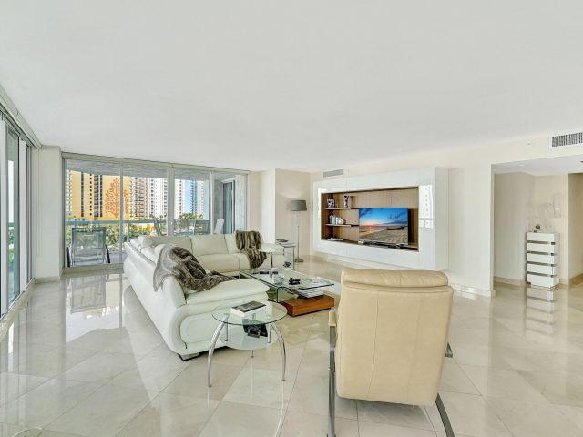 Apartment for sale  Unit #641 - photo 5926841