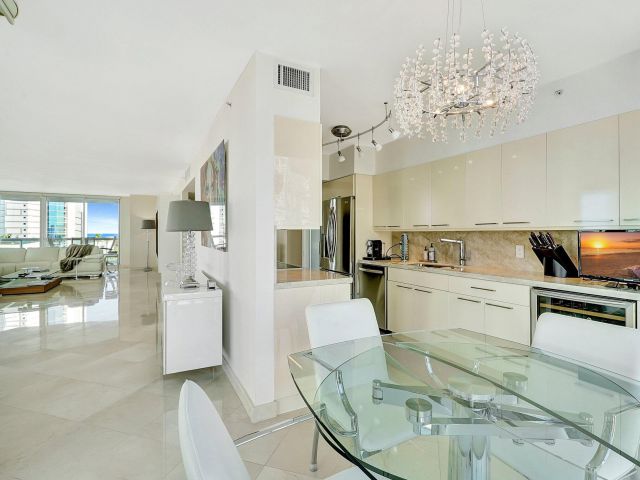 Apartment for sale  Unit #641 - photo 5926846