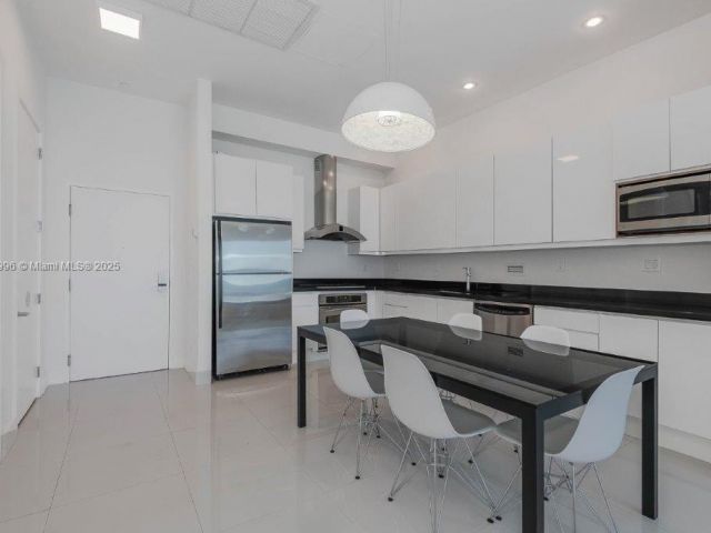 Apartment for rent  Unit #1624 - photo 6029042