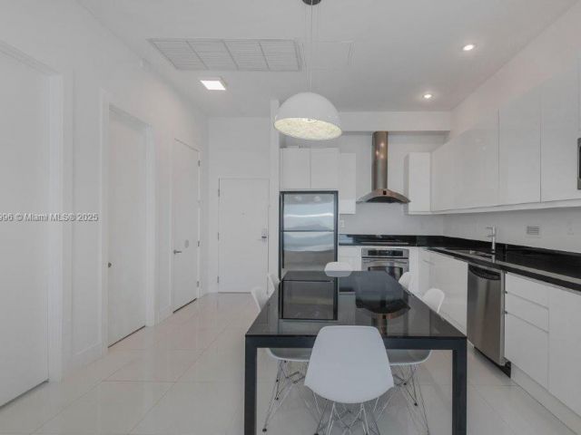 Apartment for rent  Unit #1624 - photo 6029047