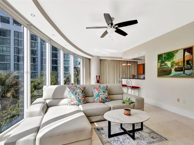 Apartment for sale  Unit #1007 - photo 5988475