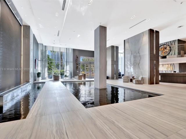 Apartment for sale  Unit #1007 - photo 5988482