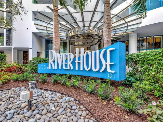 Apartment for sale  Unit #1007 - photo 5988485