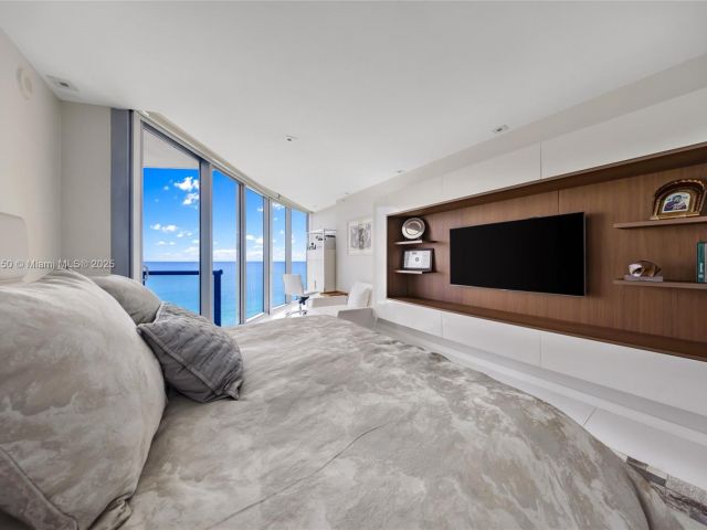 Apartment for sale  Unit #1805 - photo 5898621