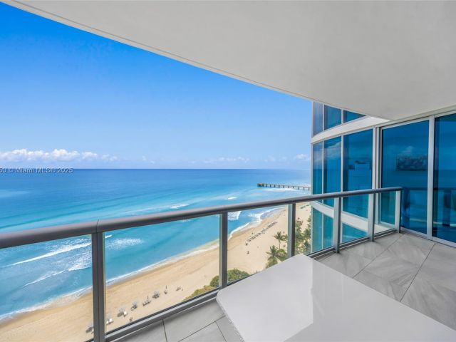 Apartment for sale  Unit #1805 - photo 5898622