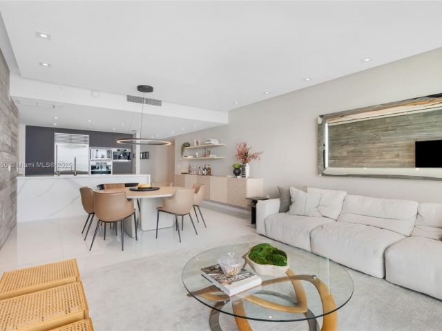 Apartment for sale  Unit #1805 - photo 5898628