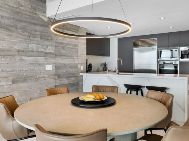 Apartment for sale  Unit #1805 - photo 5898631