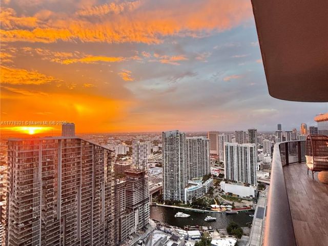 Apartment for sale  Unit #5209 - photo 6852258