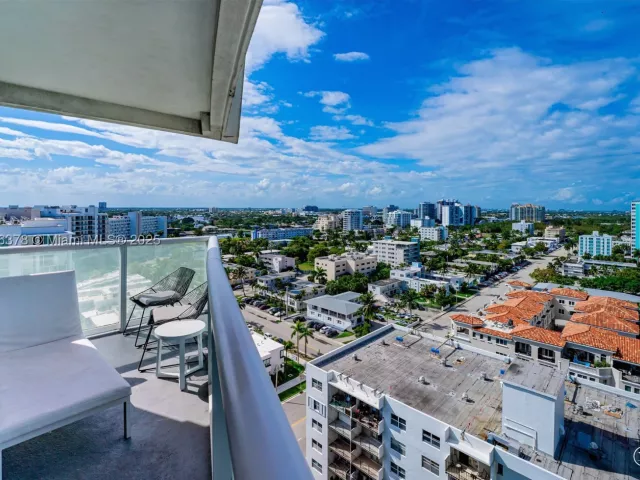 2-bedroom condo for sale in Fort Lauderdale - 3101 Bayshore Dr 1504 - MondialRealty