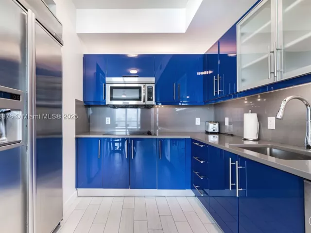 2-bedroom condo for sale in Fort Lauderdale - 3101 Bayshore Dr 1504 - MondialRealty