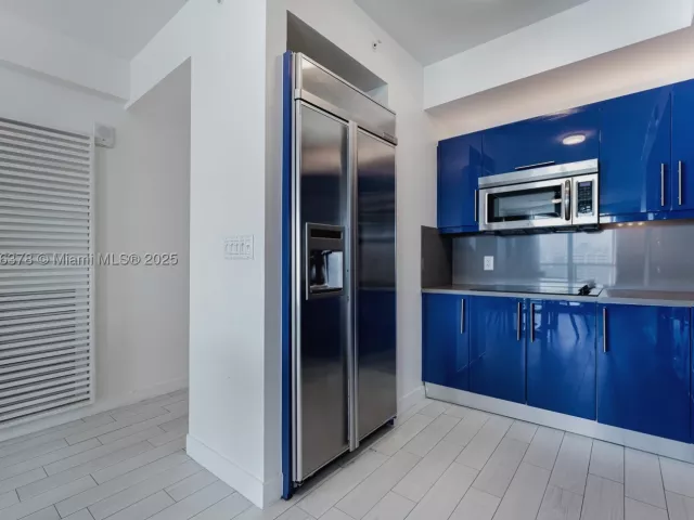 2-bedroom condo for sale in Fort Lauderdale - 3101 Bayshore Dr 1504 - MondialRealty