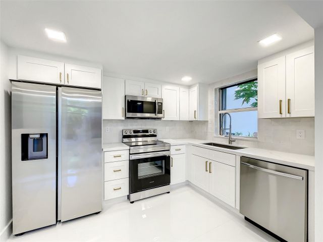 Home for sale at 20329 W Country Club Dr 10 - photo 6253270