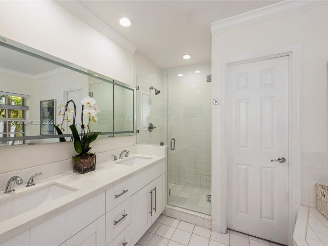 Home for sale at 250 Greenwood Drive - photo 5896220