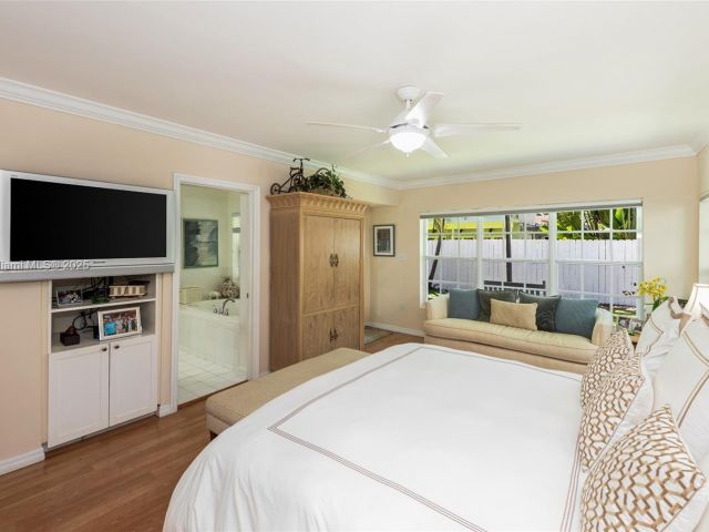 Home for sale at 250 Greenwood Drive - photo 5896221