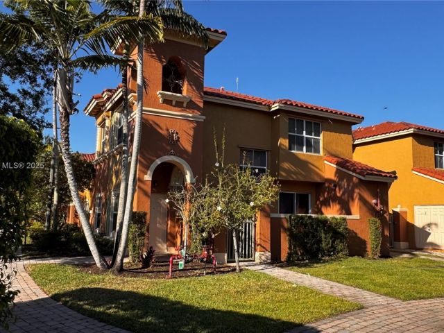 Home for sale at 1033 SW 144th Ave 2705 - photo 5884349