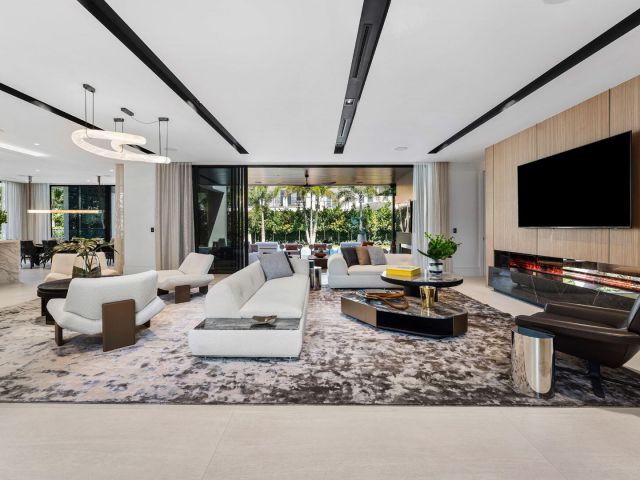 Home for sale at 2172 W Maya Palm Drive - photo 6226747