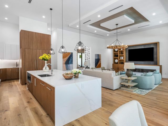 Home for sale at 1012 NW 5th Avenue - photo 6505742