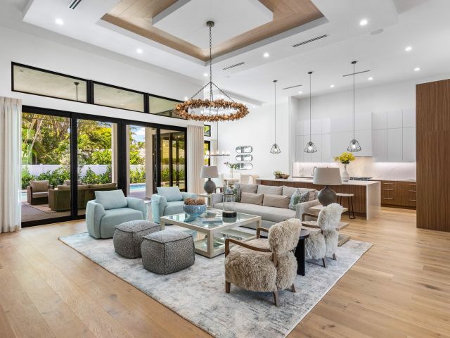 Home for sale at 1012 NW 5th Avenue - photo 6505748