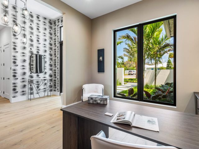 Home for sale at 1012 NW 5th Avenue - photo 6505750