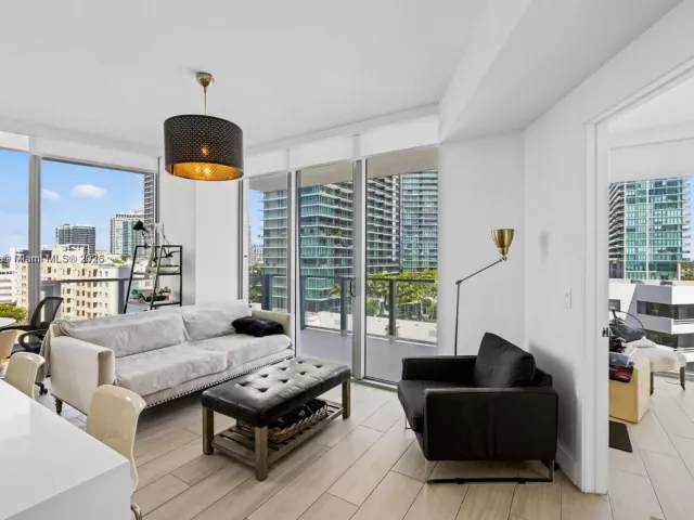 Apartment for sale  Unit #901 - photo 6624015