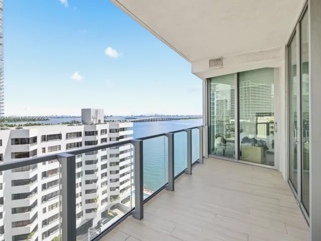 Apartment for sale  Unit #901 - photo 6624018