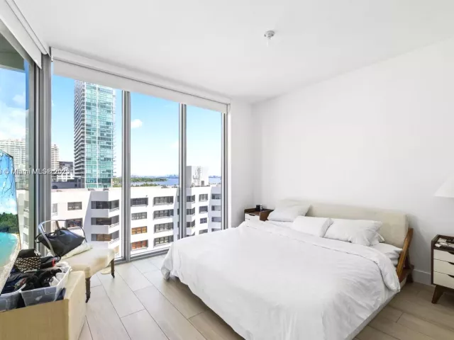 Apartment for sale  Unit #901 - photo 6624004