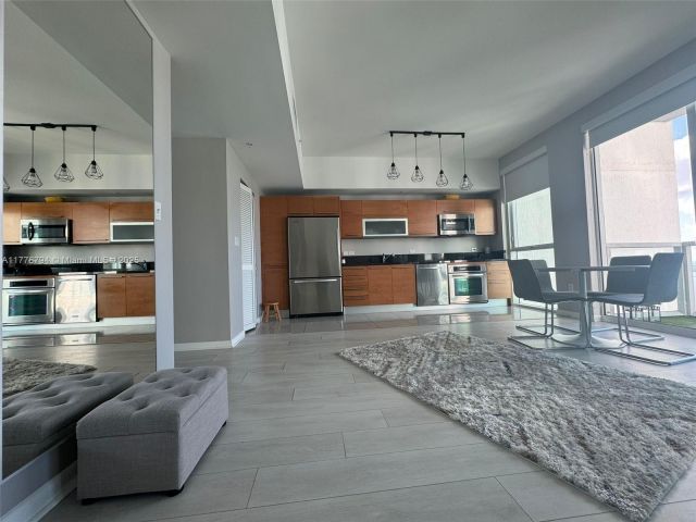 Apartment for rent  Unit #3905 - photo 5923998