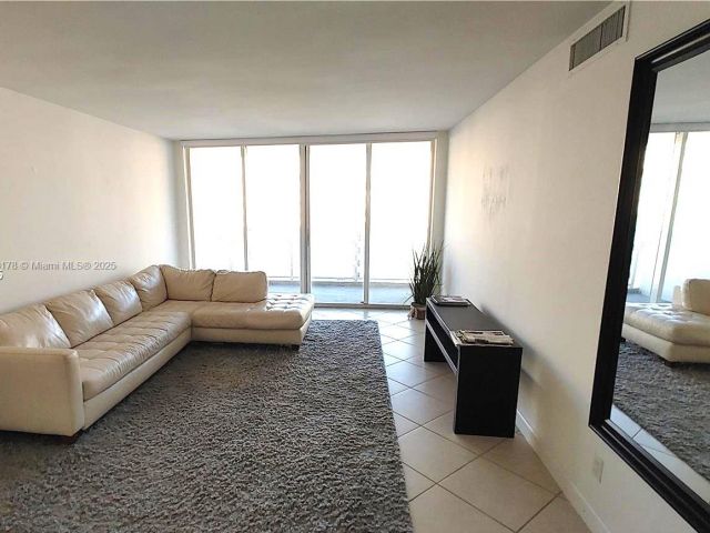 Apartment for rent  Unit #16Y - photo 5902893