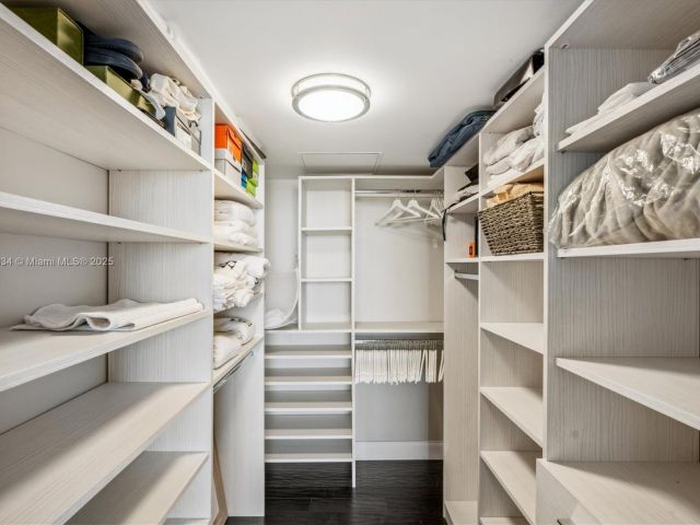 Apartment for rent  Unit #529 - photo 5910565