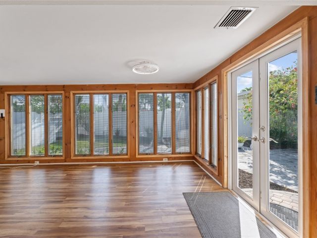 Home for sale at 2936 Coral Shores Dr - photo 5893808